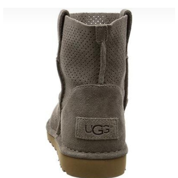 NEW UGG Classic Unlined Mini Perf Sz9 Boot, Mole - Picture 3 of 5